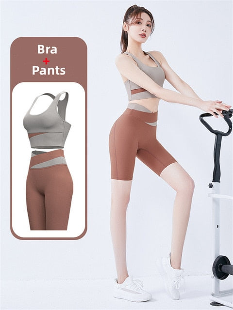 Splicing Design with Two Colors Sportswear (Bra+Pant) for Women/Gym Wear/Sports Bra and short Pant/Short Set