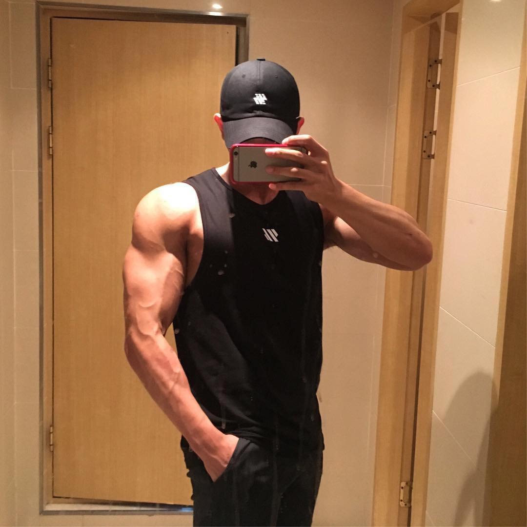 Quick Dry Men Singlet Sleeveless Gym Tank Top/ shirt